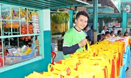 Ca sĩ Nam Cường: 'Hạnh phúc khi được đồng hành cùng Chủ Nhật Đỏ'