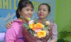  Đạt giải nhất thi viết về đại dịch COVID-19, tác giả trao giải thưởng cho nhân vật