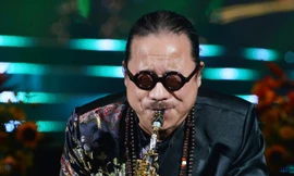 Vợ chia sẻ xúc động khi nghệ sỹ Trần Mạnh Tuấn bình phục như một phép màu