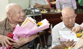 Di dời bàn thờ NSND Phùng Há tới Trung tâm Dưỡng lão Thị Nghè