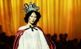 Khi vương miện rơi