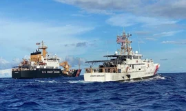 Hai tàu tuần tra Juniper và Joseph Gerczak của Tuần duyên Mỹ trở về Honolulu sau khi hoàn thành đợt tuần tra kéo dài 42 ngày ở châu Đại dương hôm 7/3