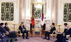 Thủ tướng Nguyễn Xuân Phúc trong cuộc hội đàm Thủ tướng Nhật Bản Fumio Kishida. (Ảnh: TTXVN)