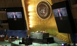 Đại sứ Ukraine tại LHQ phát biểu trước Đại hội đồng ngày 7/4 . (Ảnh: Reuters)