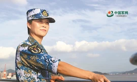 Nữ hạm trưởng Wei Huixiao vừa được Hải quân Trung Quốc bổ nhiệm. (Ảnh: Chinamil)