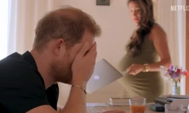 Vợ chồng Hoàng tử Harry bị tố gán ghép hình ảnh trong loạt phim tài liệu sắp chiếu trên Netflix 