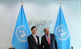 Thứ trưởng Ngoại giao Hà Kim Ngọc trong cuộc gặp Tổng thư ký Liên Hợp quốc Antonio Guterres ngày 3/8. (Ảnh: Mofa)