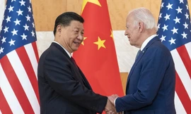 Căng thẳng trong quan hệ Mỹ - Trung có vẻ hạ nhiệt sau cuộc gặp của hai lãnh đạo tại Indonesia. (Ảnh: AP)