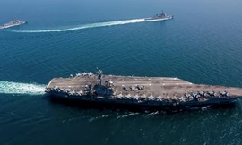 Tàu sân bay Mỹ USS Abraham Lincoln trong một cuộc tập trận chung với Nhật Bản. (Ảnh: US Navy)