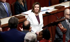Bà Nancy Pelosi quyết định thôi chức Chủ tịch Hạ viện Mỹ. (Ảnh: Reuters)