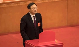 Trung Quốc cảnh báo Mỹ chớ tiếp tục chơi ‘quân bài Đài Loan’