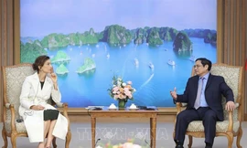 Thủ tướng Phạm Minh Chính tiếp bà Audrey Azoulay, Tổng Giám đốc UNESCO. (Ảnh: TTXVN) 