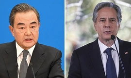 Ngoại trưởng Trung Quốc Vương Nghị (trái) và người đồng cấp Mỹ Antony Blinken. (Ảnh: NPR)