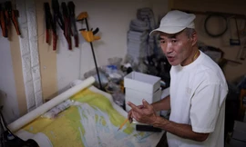 Ông Lee Rae-jin, anh trai của cựu quan chức Bộ Nghề cá Hàn Quốc Lee Dae-jin. (Ảnh: Reuters)