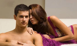 Sốc vì trai ngoan là chuyên gia "bóc bánh"