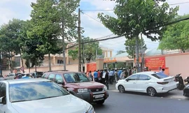 Xuất hiện ‘cò’ giấy tờ lừa tiền người dân ở cửa trụ sở Phòng CSGT Bình Dương