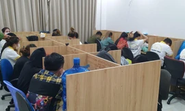 Cảnh sát tập kích bản doanh của băng nhóm lừa đảo vay vốn, tạm giữ 82 đối tượng 