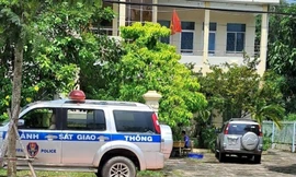 Bắt quyền Đội trưởng Đội Quản lý thị trường ở Bình Thuận và hai thuộc cấp 