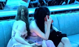 Kiến nghị rút giấy phép 6 cơ sở karaoke, massage có hoạt động kích dục, mại dâm 