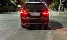 Đập phá xe Lexus của thượng tá công an vì đèn sáng chói mắt
