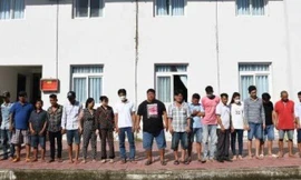 Bắt quả tang hàng chục con bạc lắc tài xỉu tại quán cà phê