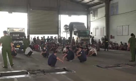 43 người bị khởi tố, bắt giam vì liên quan tiêu cực tại các trung tâm đăng kiểm
