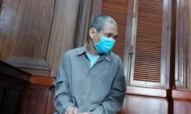 Bị phê bình nhiều, cấp phó đâm chết cấp trưởng 