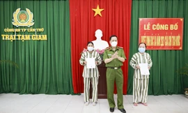 Cần Thơ: 15 phạm nhân được xét giảm thời hạn phạt tù