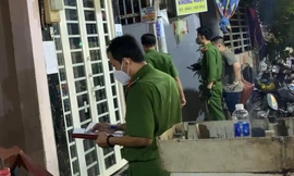 Cai thầu xây dựng bị hàng xóm đâm chết trong phòng trọ ở TPHCM