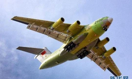'Người khổng lồ biết bay' Y-20 lần đầu cất cánh