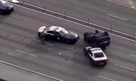 Cảnh sát Mỹ rượt đuổi trên cao tốc