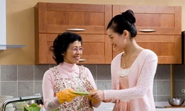 Nhiều cặp đôi được tặng quà trong Mùa cưới