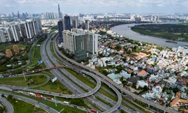 Vẻ đẹp của Xa lộ Hà Nội trong ngày đầu đổi tên thành đường Võ Nguyên Giáp