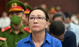 Hình ảnh bà Trương Mỹ Lan tại phiên tòa xem xét kháng cáo bản án tử hình