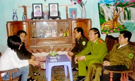 Những đứa trẻ bơ vơ khi bố mẹ sát hại nhau