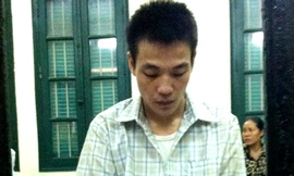 Dùng dao chọc tiết lợn để... can đánh nhau