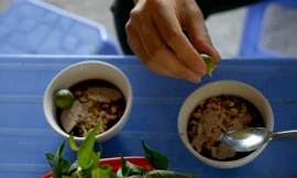 Nhiều người dân vẫn ăn tiết canh hàng ngày