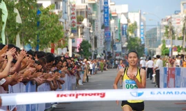 Bên lề một cuộc đua