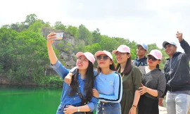 Khám phá 'Tuyệt tình cốc' miền Tây đẹp hút hồn giới trẻ