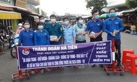 Tuyên truyền người dân biên giới phòng dịch COVID-19, thực hiện tốt thông điệp 5K