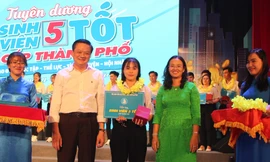 Cần Thơ tuyên dương 231 'Sinh viên 5 tốt' cấp thành phố