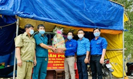Tuổi trẻ Kiên Giang tiếp sức chiến sỹ biên giới chống dịch