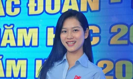 Người đẹp áo dài Hoa hậu Việt Nam được tặng giấy khen về công tác Đoàn