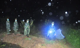 Chiến sỹ biên phòng trắng đêm phòng dịch nơi cửa ngõ biên cương