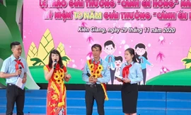 Tuyên dương những 'Cánh én hồng' vì học sinh thân yêu