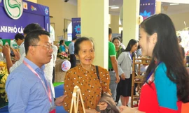 Tìm đường đưa đặc sản ĐBSCL vào châu Âu