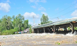 Chính thức xả đập Tha La và Trà Sư ở đầu nguồn lũ An Giang