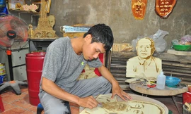 Độc đáo tranh bằng lá thốt nốt của chàng trai 9X An Giang