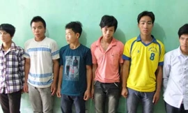 Bị 'xin' ngón tay khi đi chơi với bạn gái