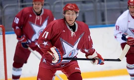 Tổng thống Nga Vladimir Putin chơi khúc gôn cầu khi thị sát nơi tổ chức Thế vận hội Mùa đông Sochi